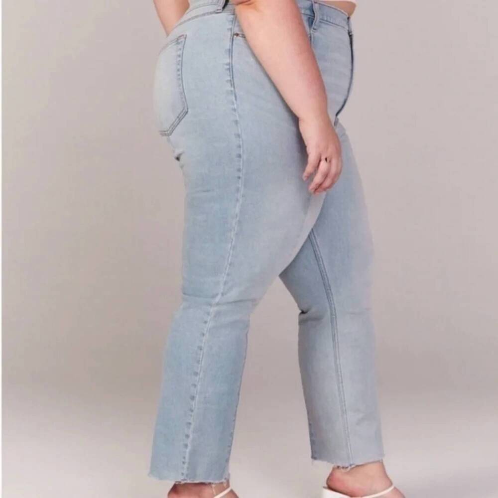 NEW ABERCROMBIE & FITCH ultra high rise ankle straight jeans in blue - Picture 4 of 7